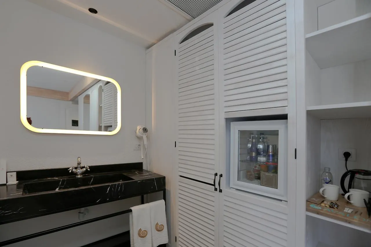 Avalon Boutique Hotel & Suites Alaçatı