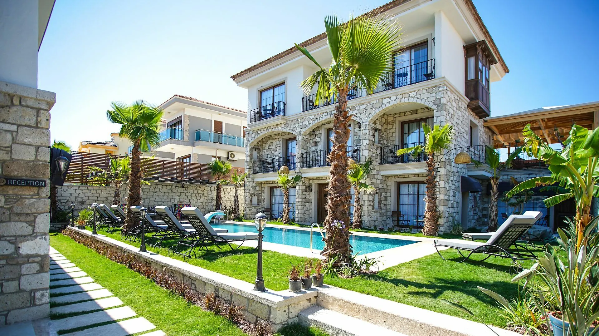 Avalon Boutique Hotel & Suites Alaçatı