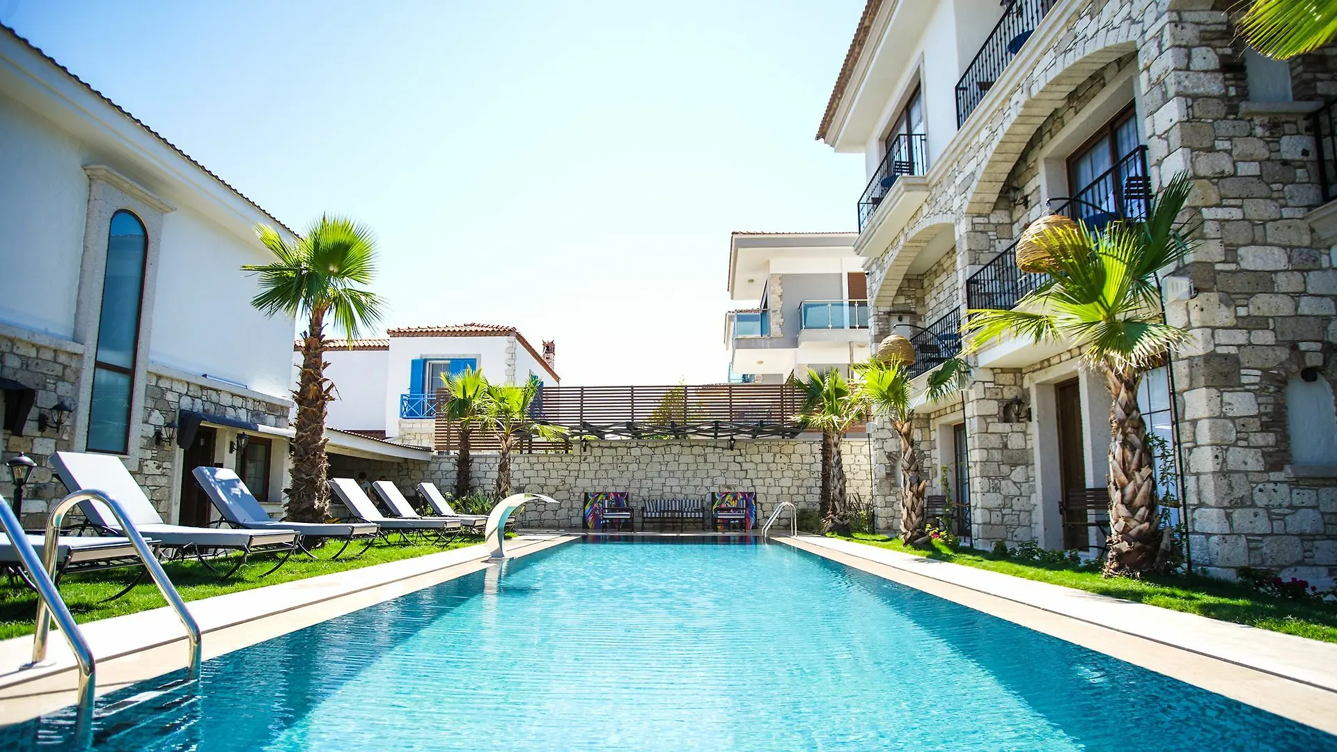 Avalon Boutique Hotel & Suites Alaçatı